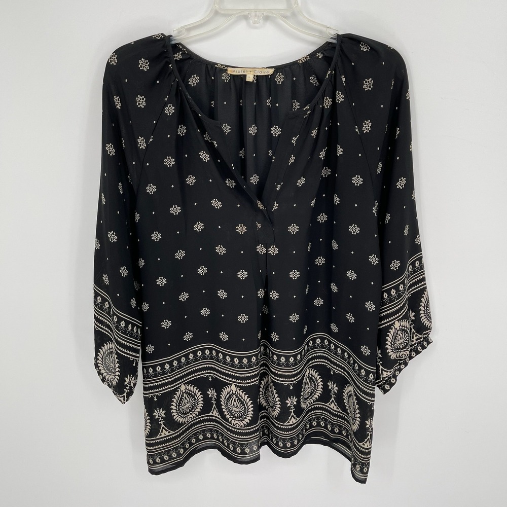 Violet + Claire Women's Black Paisley Medallion Boho‎ Split Neck Blouse Size L